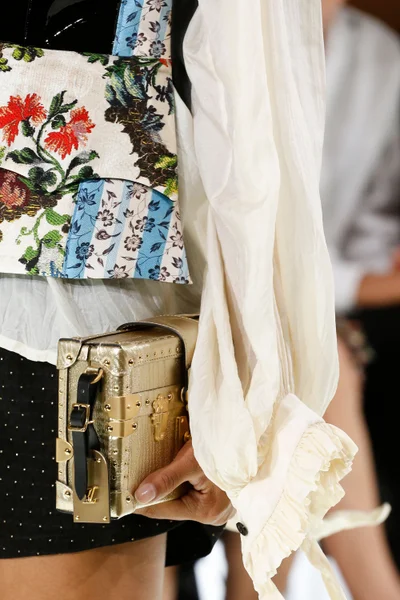 Look 53